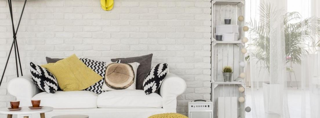 Top de accesorios decorativos y prácticos para el salón