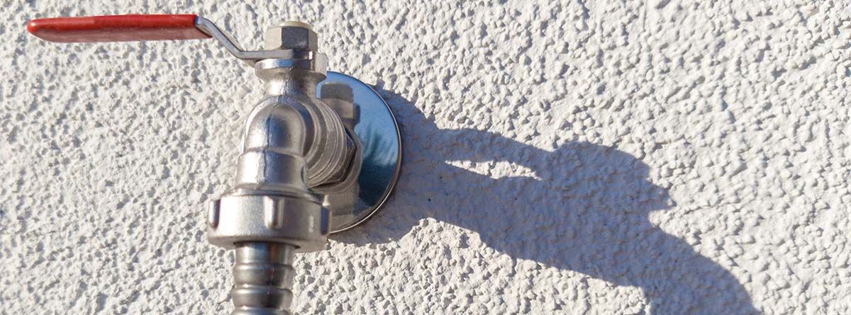 ¿Cómo instalar un grifo de jardín?