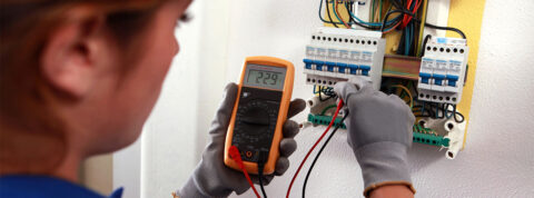 Prevenir sobretensiones eléctricas